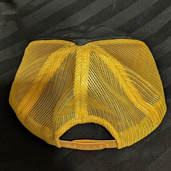 1970? 1980? Olympia beer mesh trucker cap - Picture 2 of 4